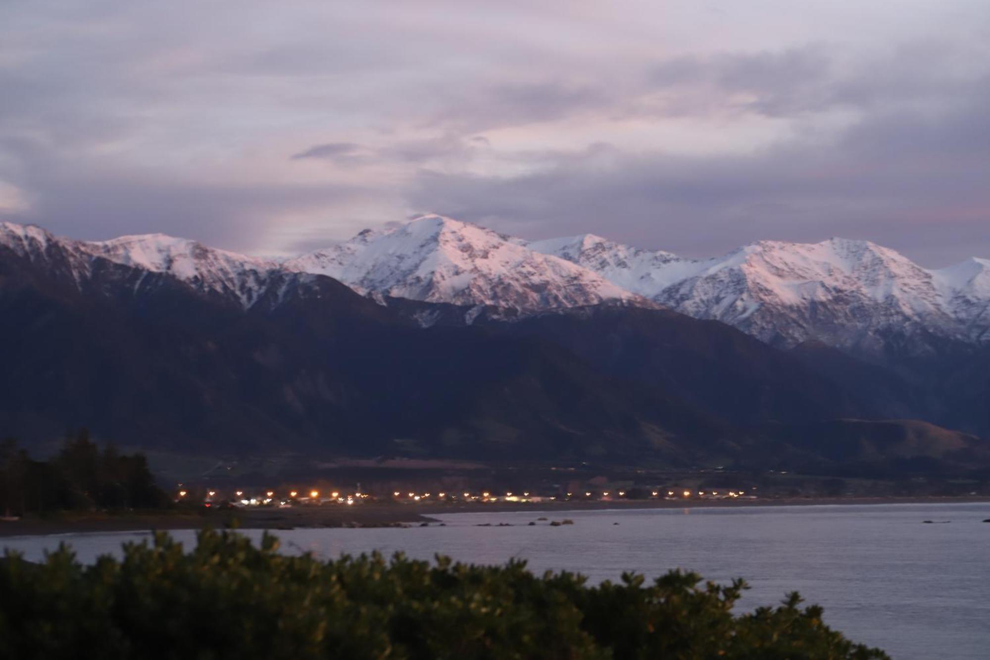 Sierra Beachfront Motel Kaikoura Ngoại thất bức ảnh